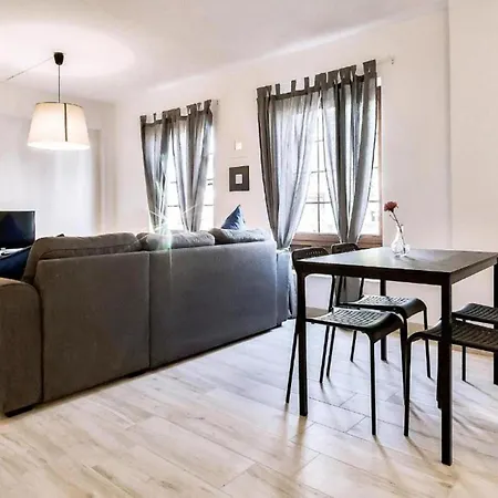 Two Bedroom In Playa De Americas Appartamento